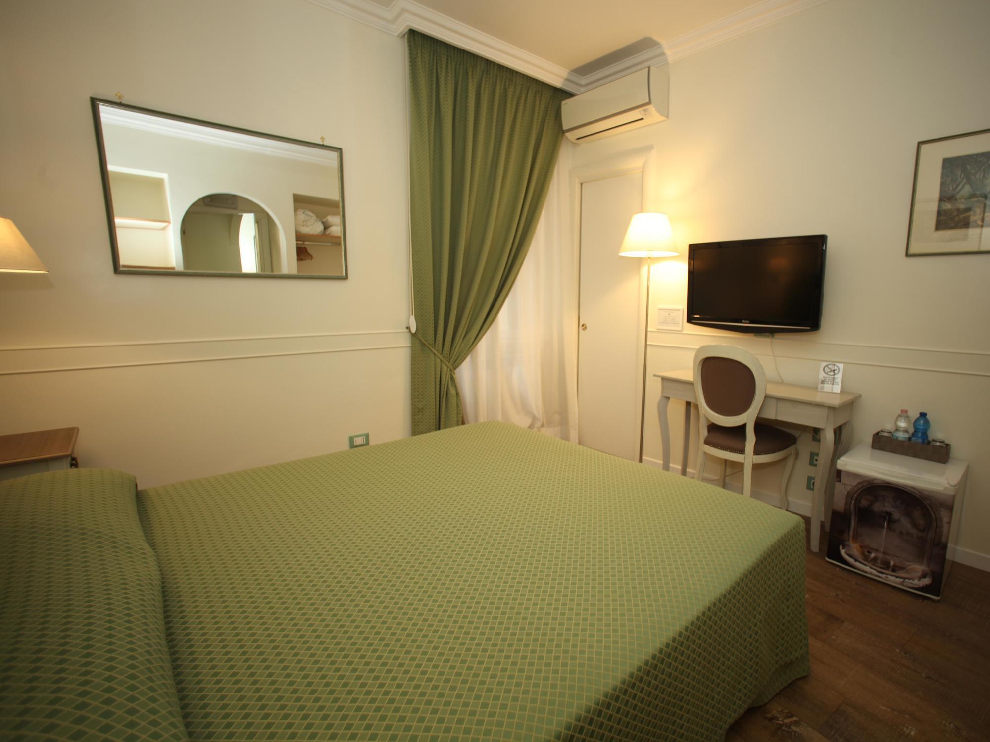 Residenza Ponte Sant'Angelo Hotel Рим Екстериор снимка