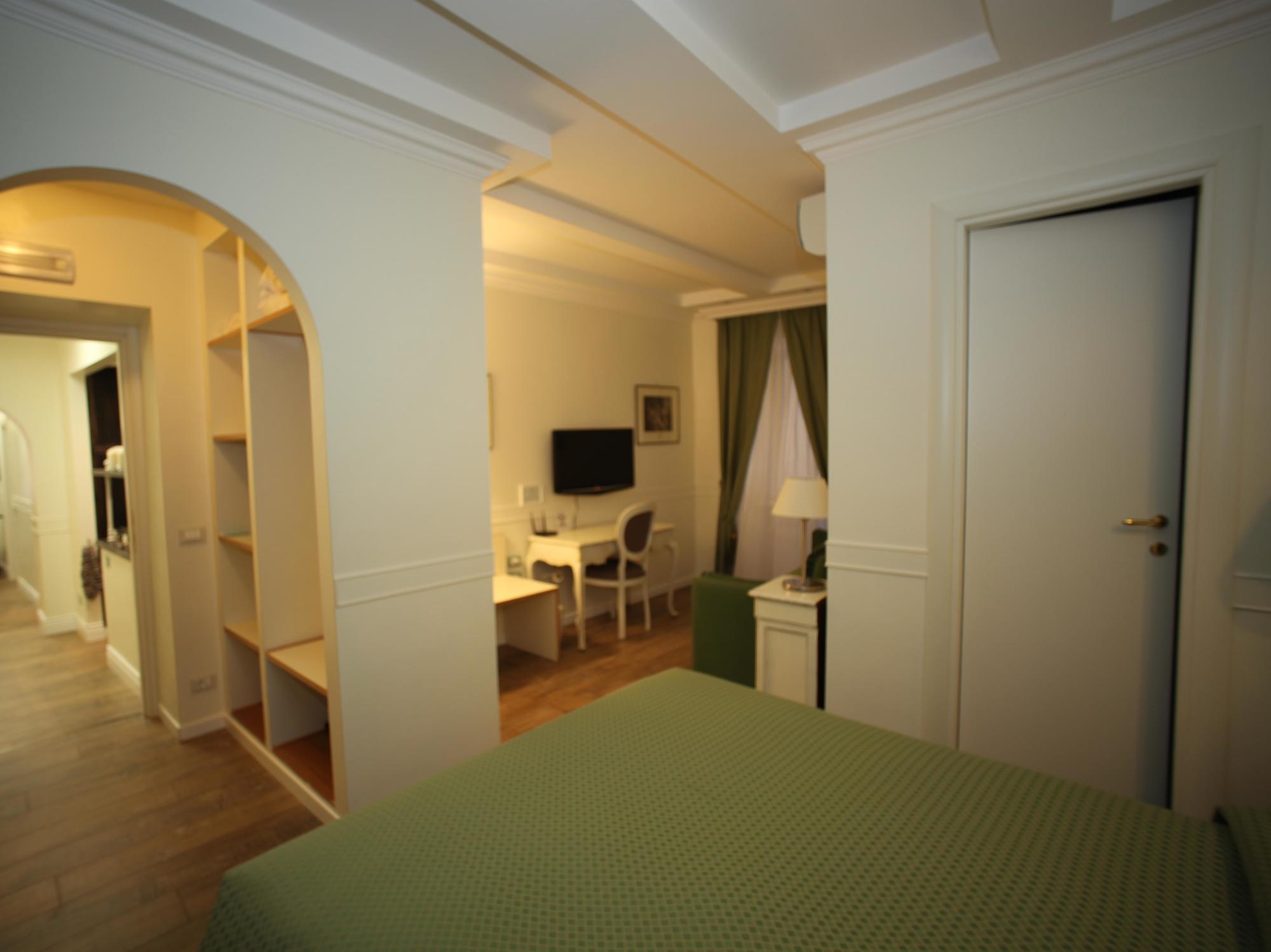 Residenza Ponte Sant'Angelo Hotel Рим Екстериор снимка