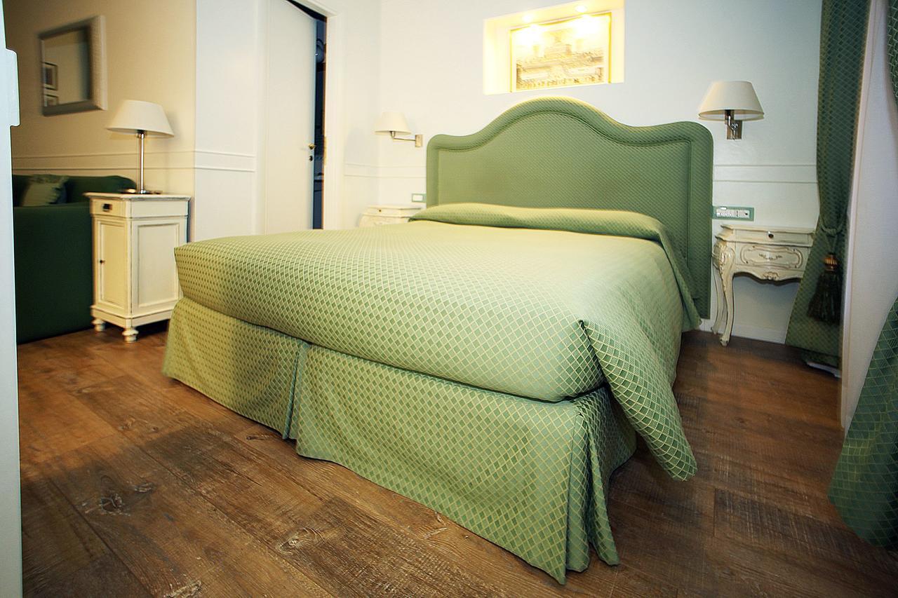 Residenza Ponte Sant'Angelo Hotel Рим Екстериор снимка