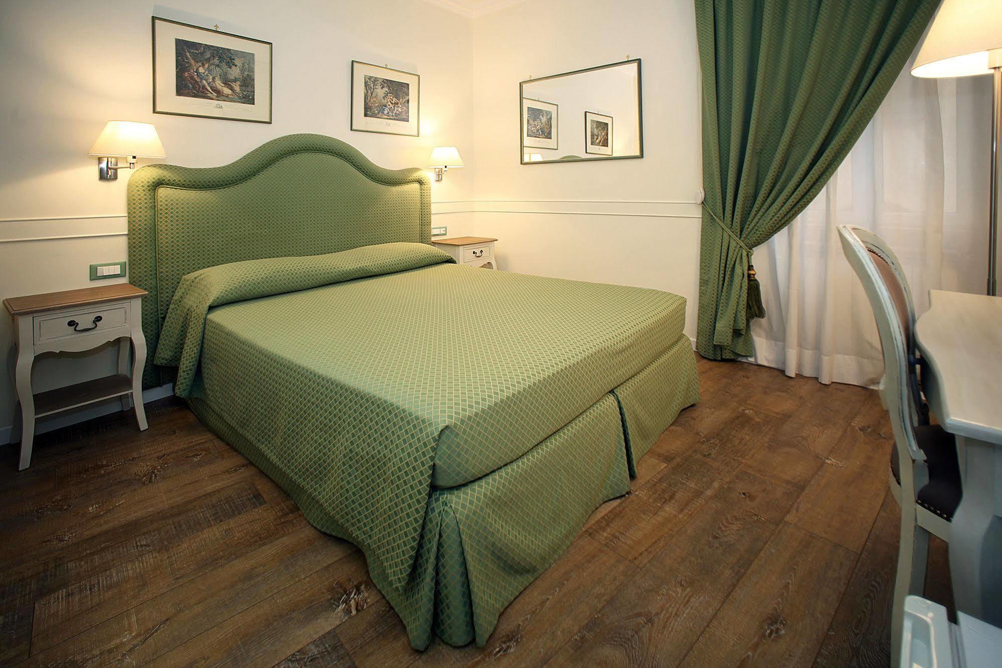 Residenza Ponte Sant'Angelo Hotel Рим Екстериор снимка