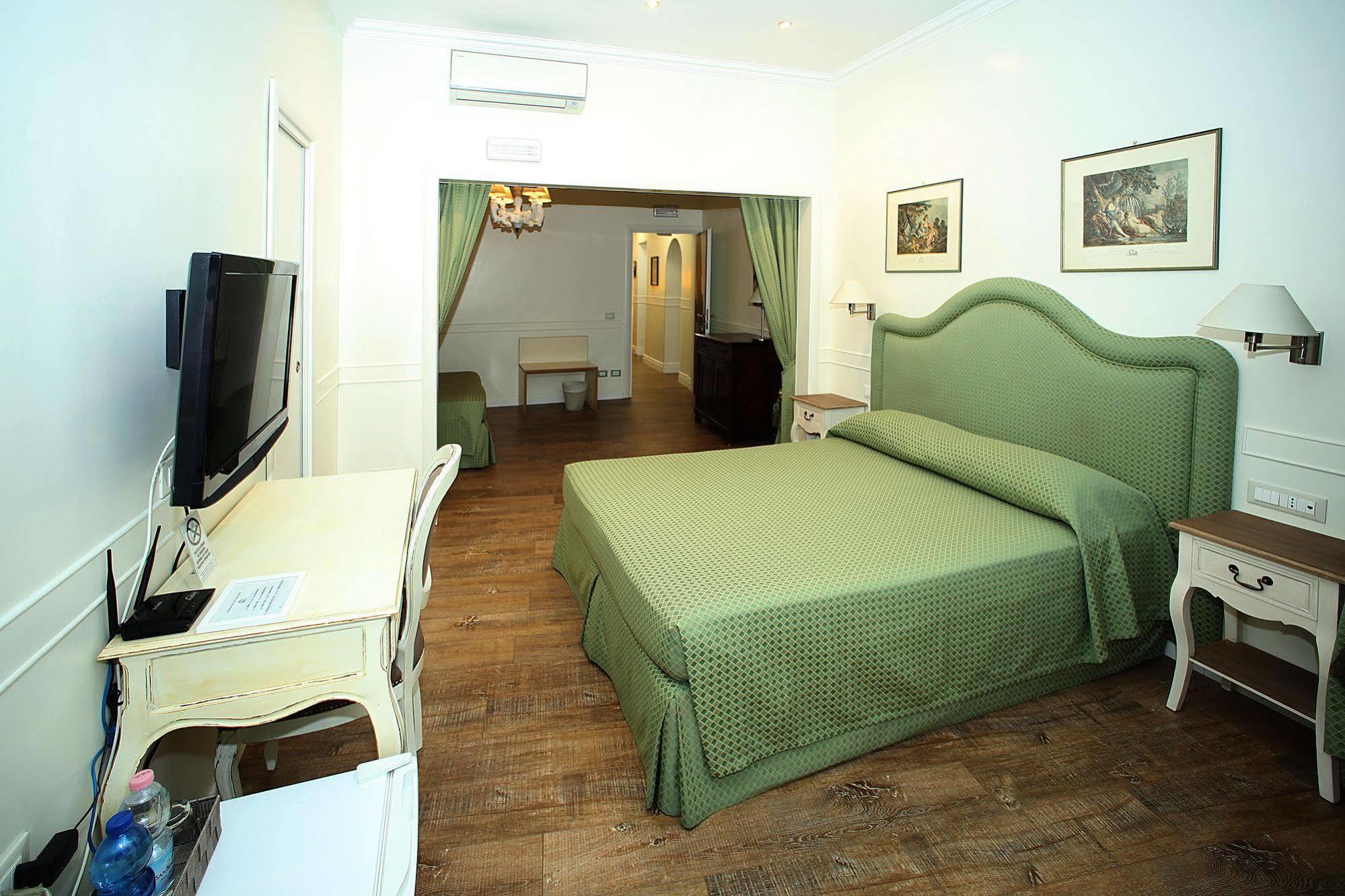 Residenza Ponte Sant'Angelo Hotel Рим Екстериор снимка
