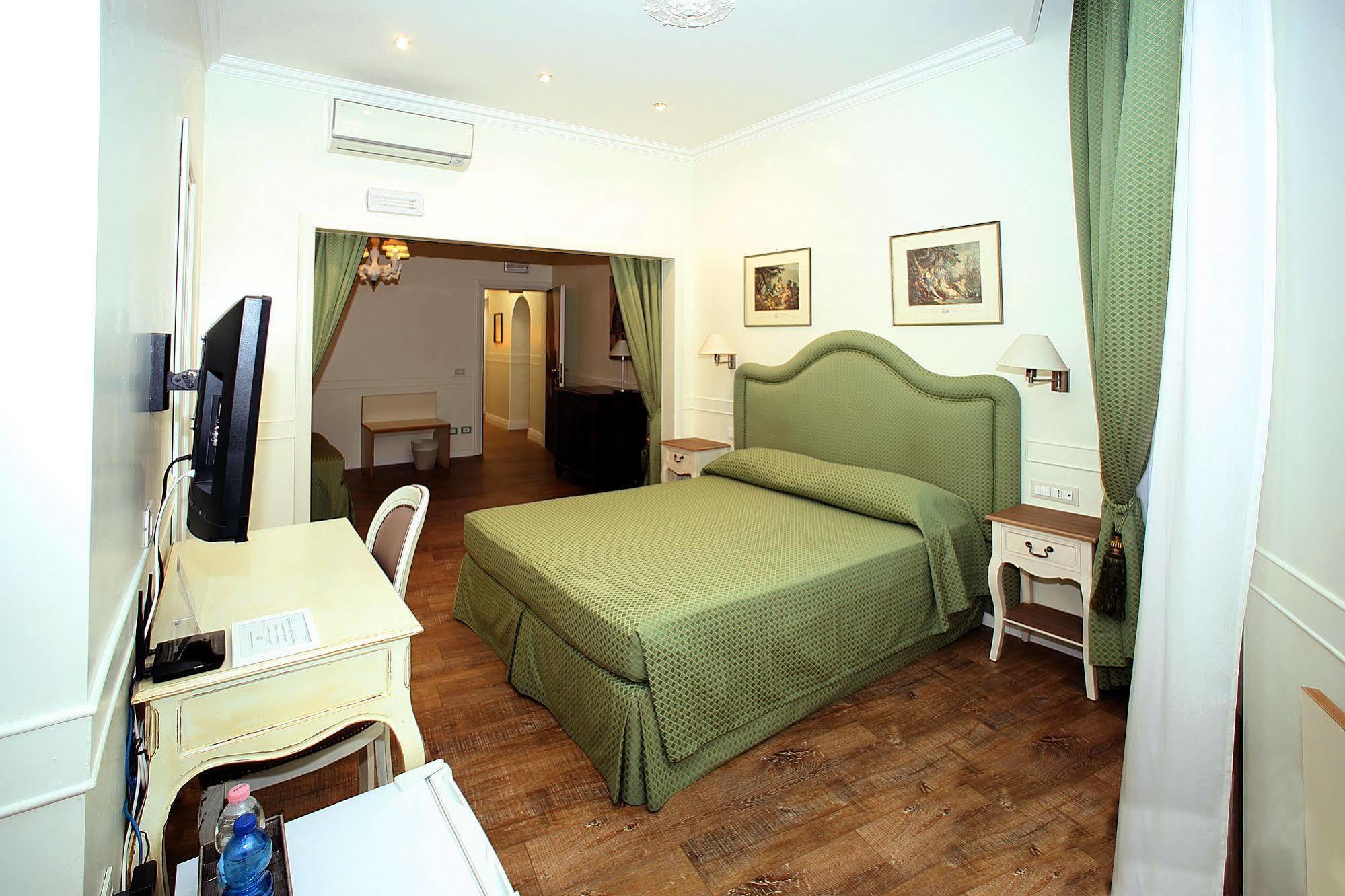 Residenza Ponte Sant'Angelo Hotel Рим Екстериор снимка