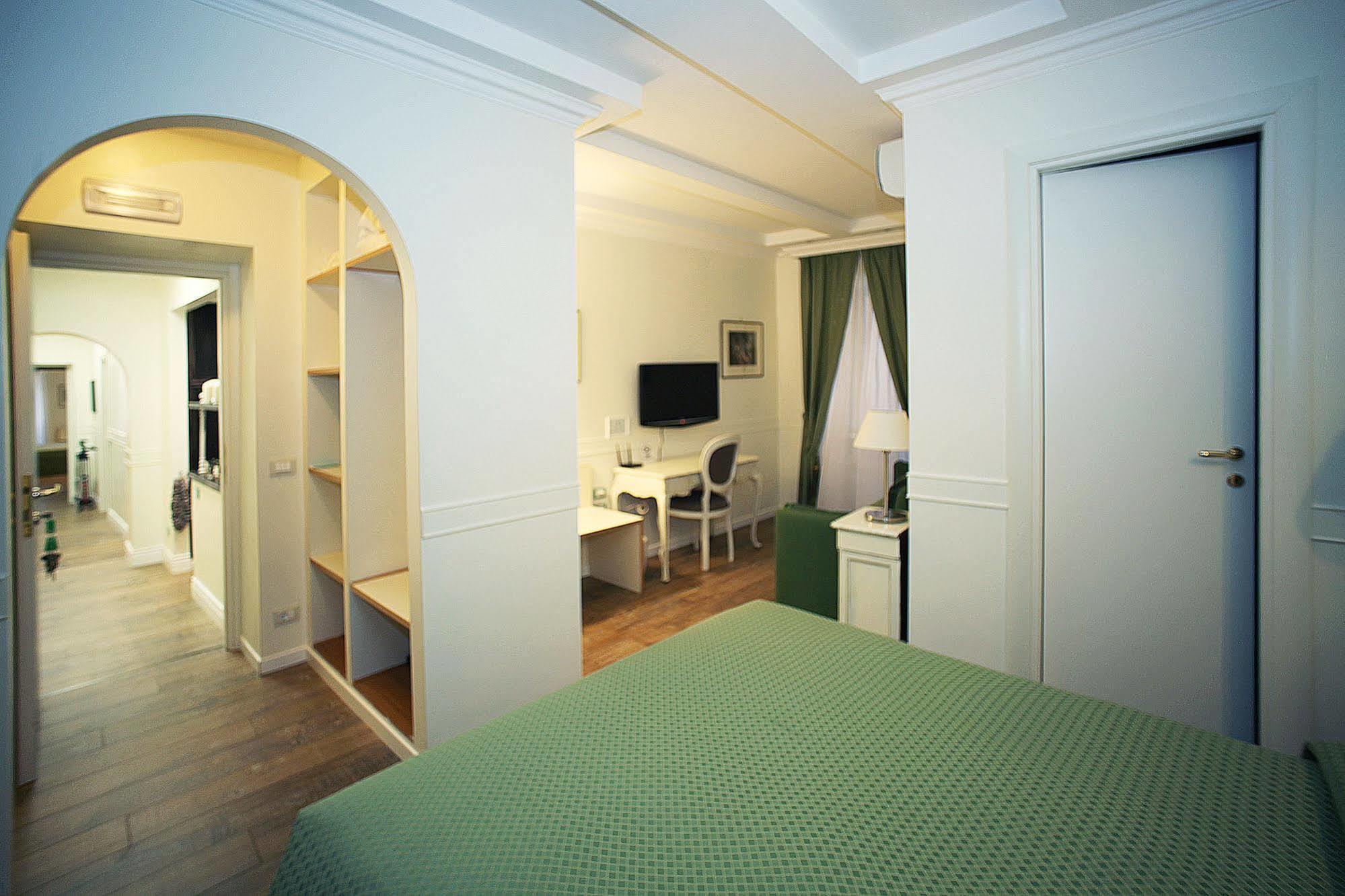 Residenza Ponte Sant'Angelo Hotel Рим Екстериор снимка